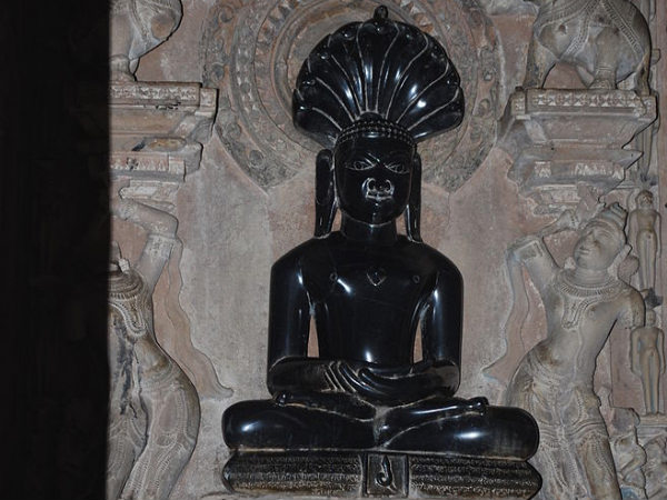 आदिनाथ मंदिर