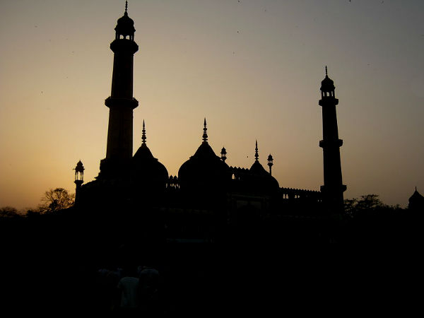 लखनऊ में सनसेट