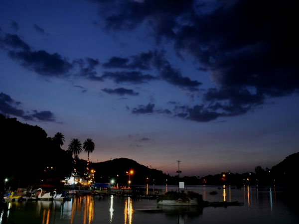 माउंट आबू में सनसेट 