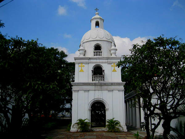 अर्मेनियाई चर्च अर्मेनियाई चर्च