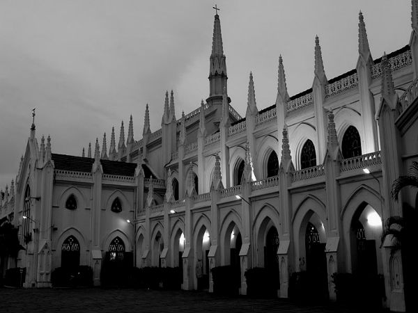 सेंथोम बेसिलिका सेंथोम बेसिलिका