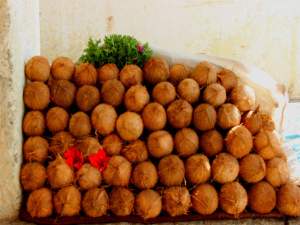 योगा नंदीदेश्‍वर मंदिर