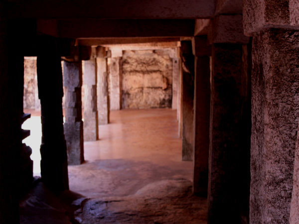 योगा नंदीदेश्‍वर मंदिर