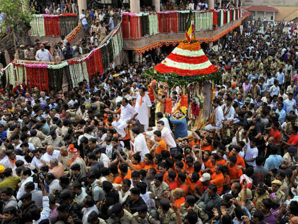 पुरी रथ यात्रा 2014 कुछ तस्वीरों में