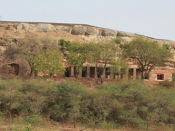 बाघ गुफाएं बाघ गुफाएं