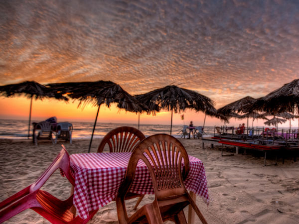 गोवा में बीच के किनारे का एक खूबसूरत नज़ारा