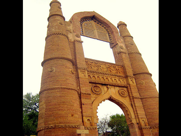 चंदेरी, मध्य प्रदेश का ऐतिहासिक शहर है 