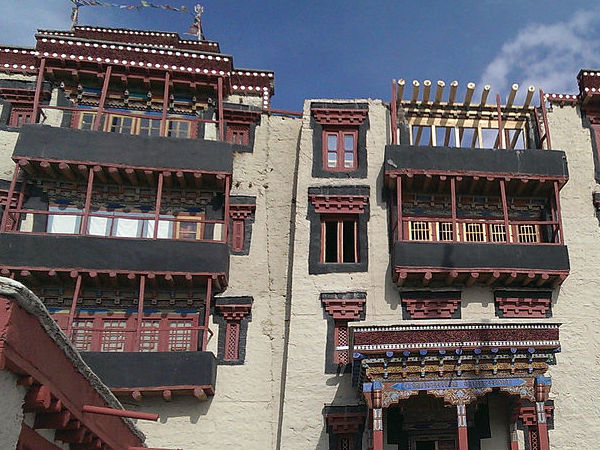 स्टोक पैलेस