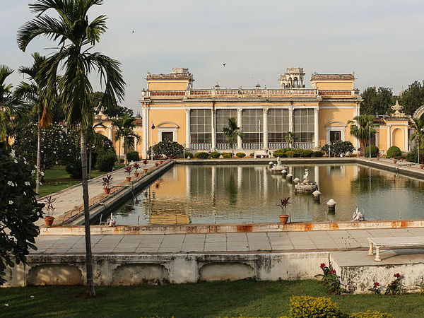 चाव मोहल्ला पैलेस