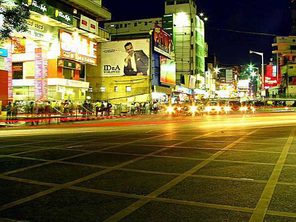 शौपिंग स्ट्रीट 