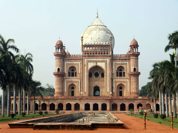 Sagdarjung Tomb
