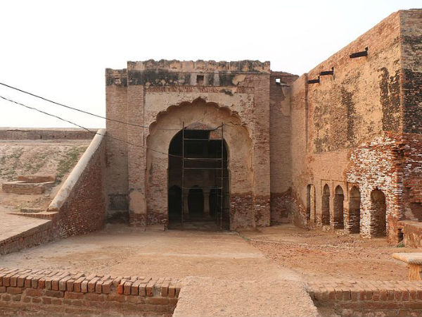 भाटनेर किला 