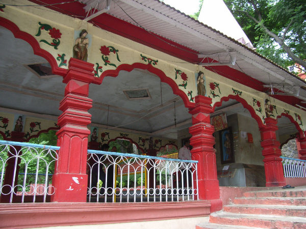 पातालेश्वर मंदिर गुफ़ा