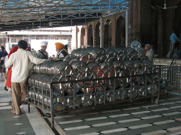 सबसे बड़ी लंगर सेवा 