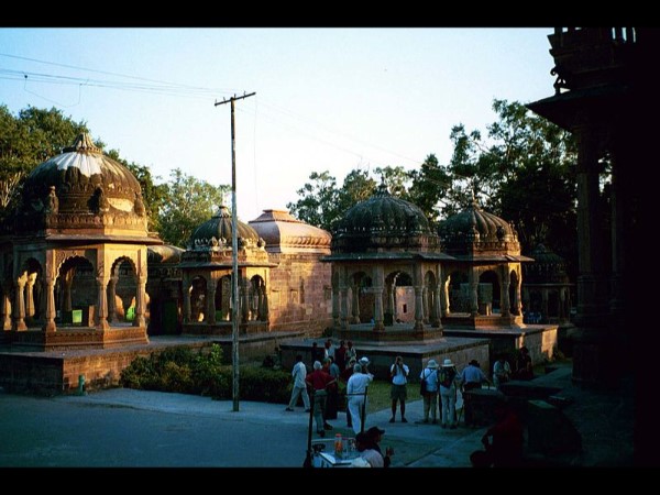 मंडोर बाग़ के आकर्षण 