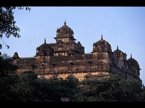 दतिया महल 