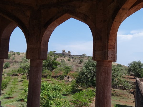 मांडू की गाथा!