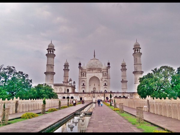 बीबी का मक़बरा