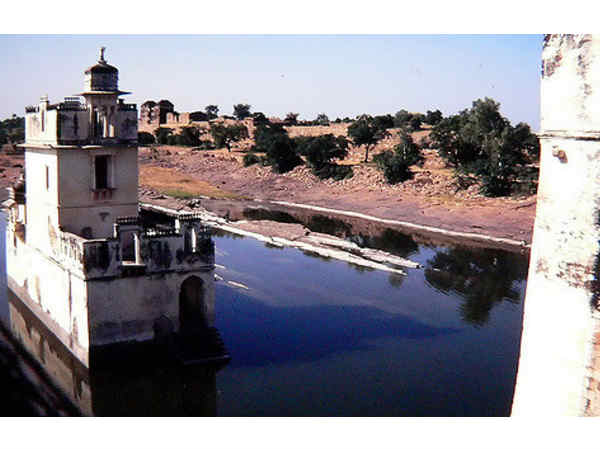  पद्मिनी का महल 