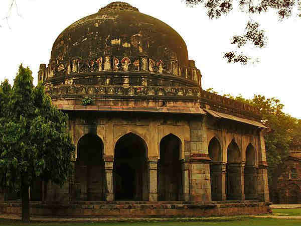 सिकन्दर लोधी का मकबरा 