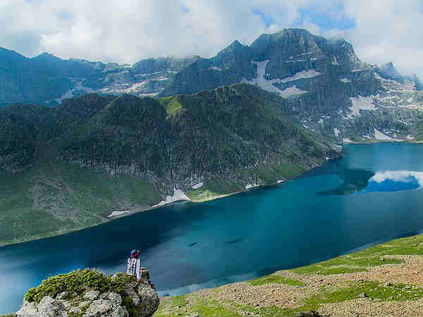 कश्मीर ग्रेट लेक ट्रेक 
