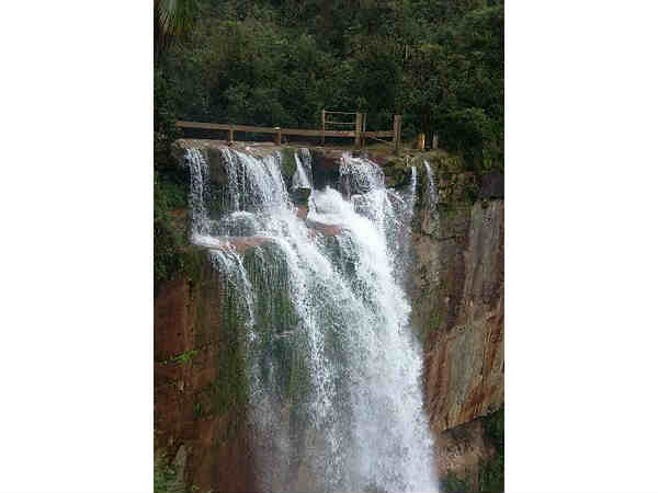 क्यों अप्रैल में शिलोंग 