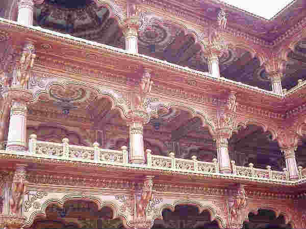 कितनी दूर 