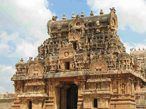 वृहदेश्वर मंदिर तंजावुर 