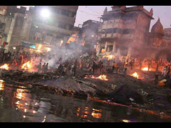  मणिकर्णिका घाट