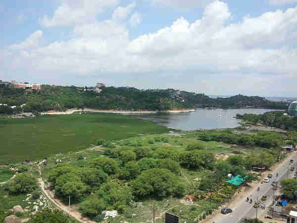 चेरुवु झील 