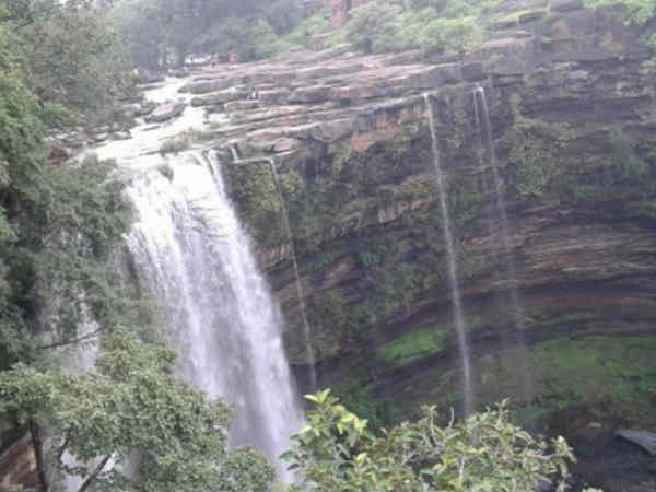 खूबसूरत झरने