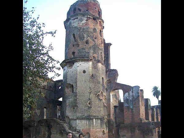 रात में जाने से डरते हैं लोग 