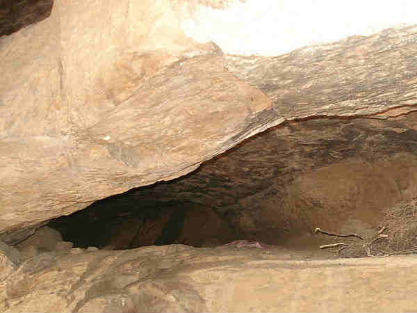 कहां स्थित है यह ज्वालामुखी?