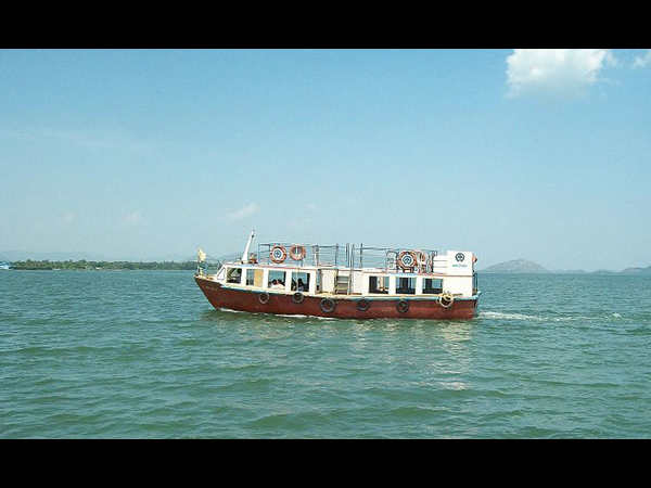 चिलिका लेक क्रूज़