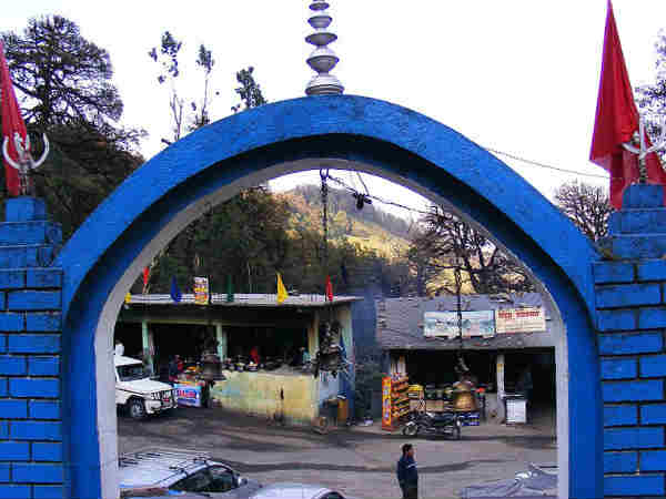 कैसे पहुंचे चोपता 