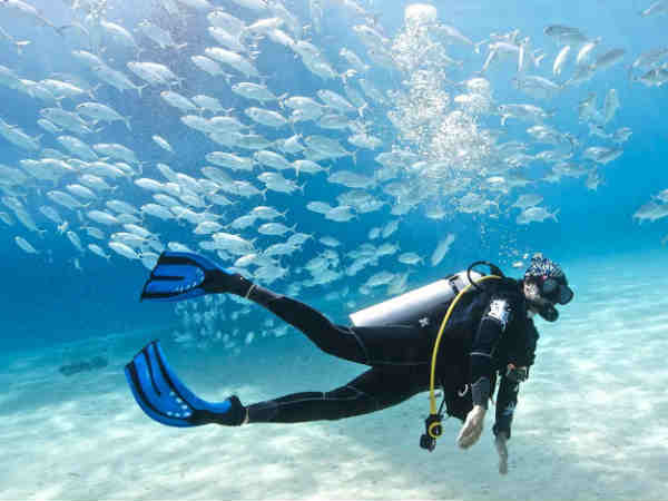स्कूबा डाइविंग