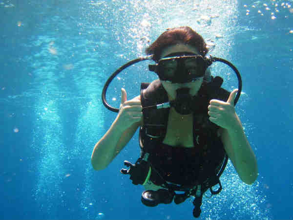 स्कूबा डाइविंग 