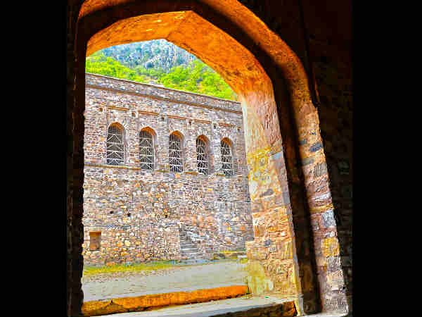 किले के आसपास घूमने की जगह 