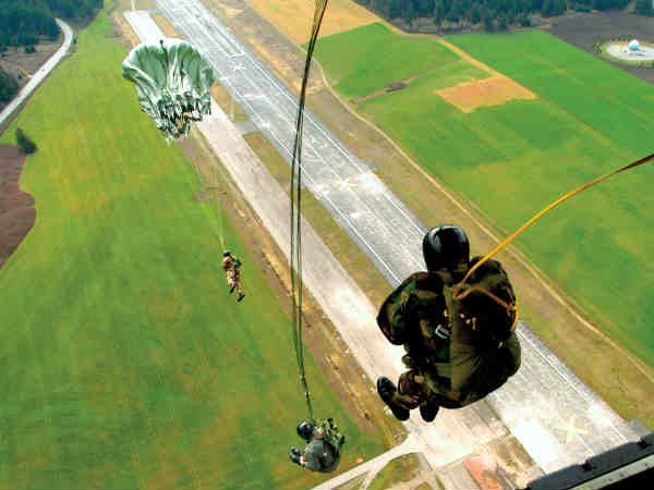 स्टेटिक लाइन जंप