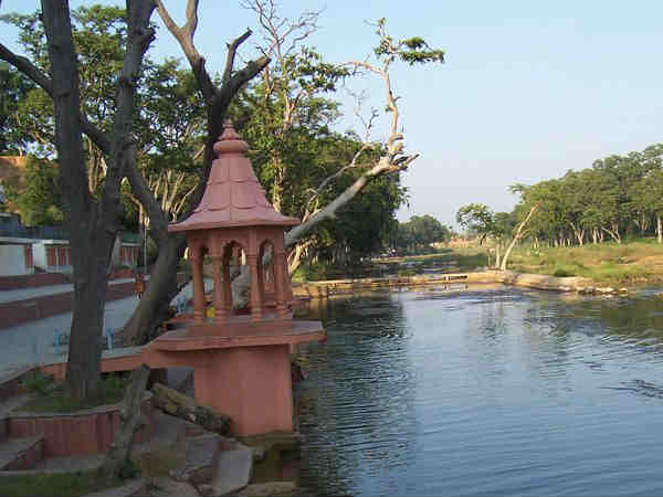  जानकी कुंड 