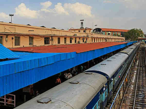 स्टेशन बिकने के बाद क्या करेगा रेलवे?