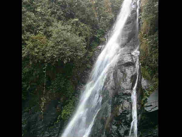 भाग्सू वाटर फॉल (मेकलॉडगंज)