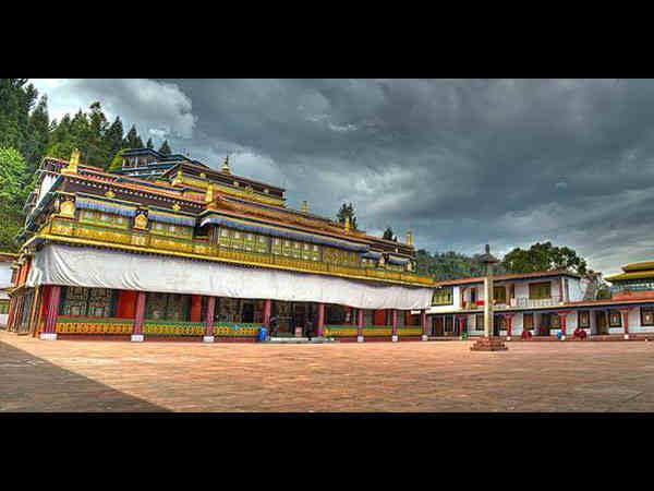 पमेयंगसे मोनिस्ट्री