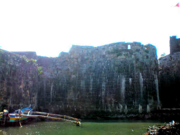 जंजीरा का किला जाने के लिए 