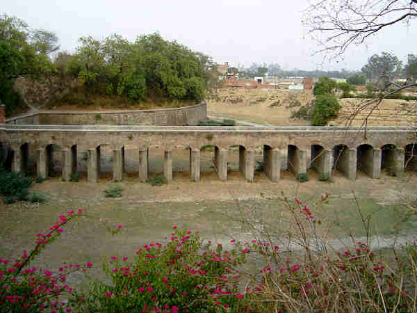 अलीगढ़ किला 