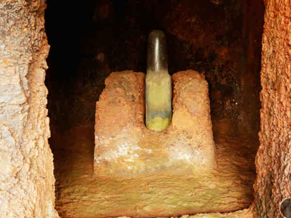 अर्वलेम गुफाएं 