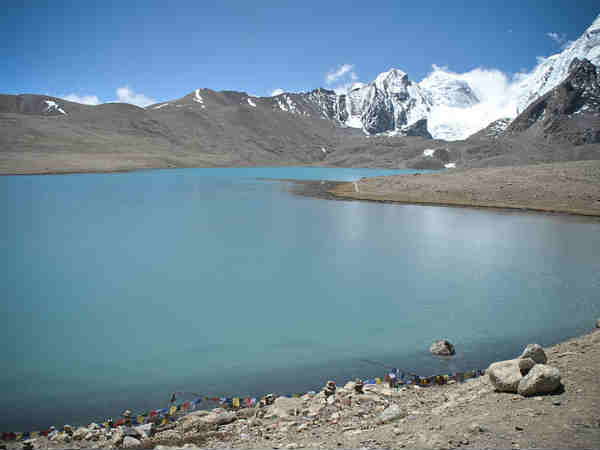 गुरडोंगमार झील