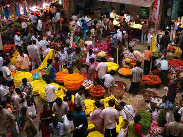 भव्य फूलों के बाजार
