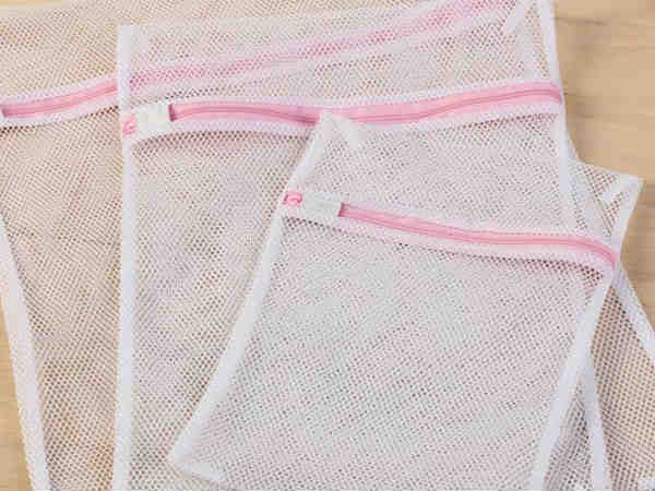 लांड्री/लौन्जरी बैग 