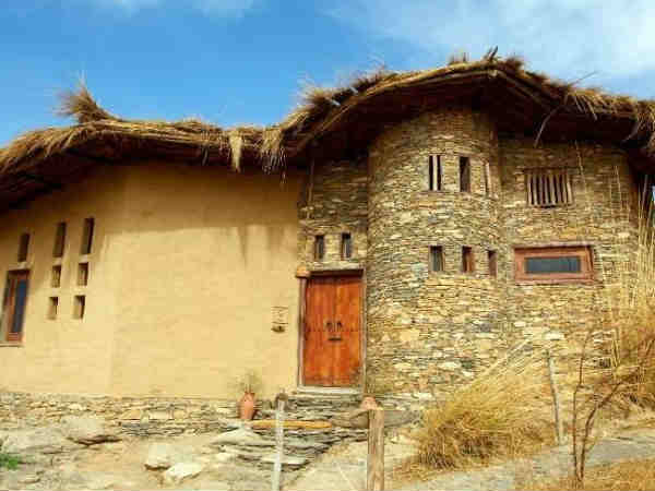 लक्ष्मण सागर झील रिजोर्ट 